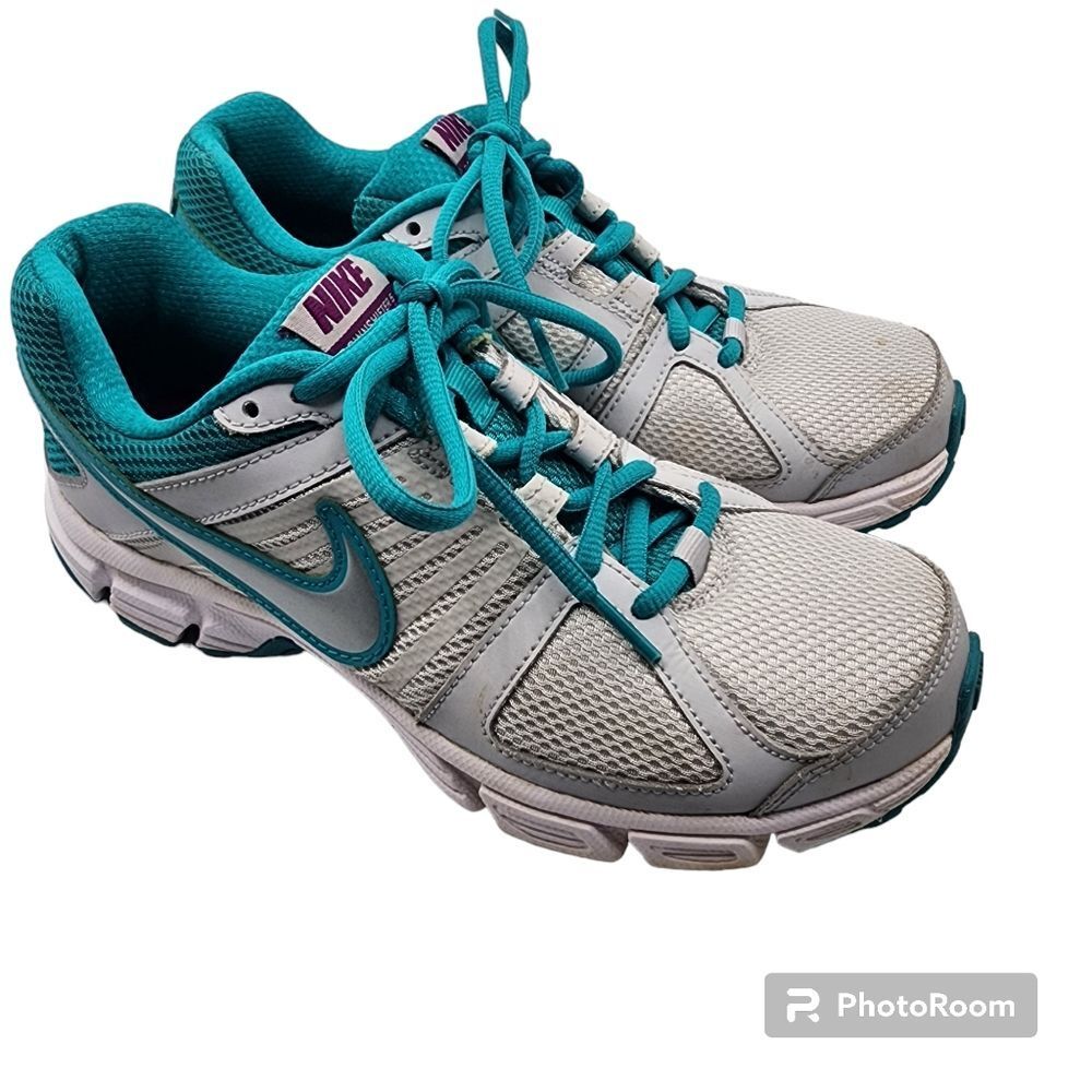 Nike Women's Downshifters Size 8‎